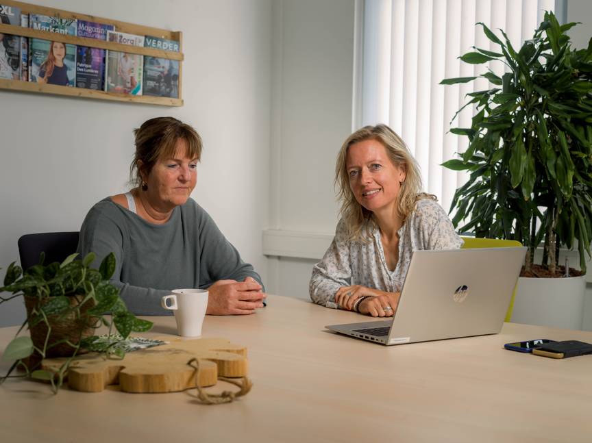 Jantien en Mariandel in gesprek